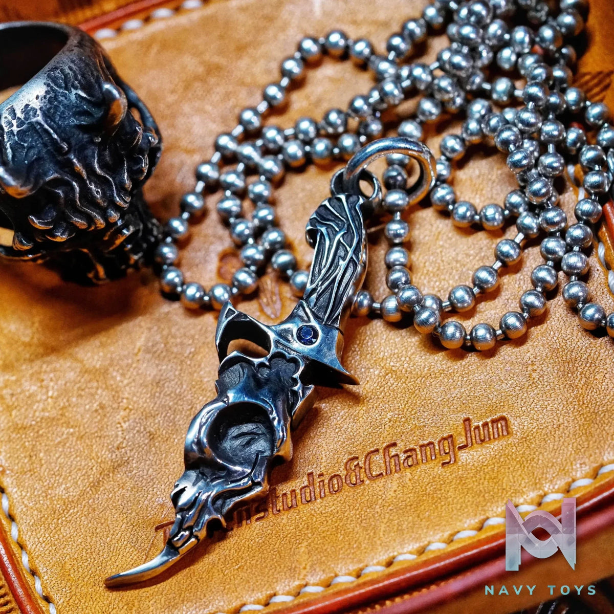 Raven Studio (silver jewelry) – Original Exclusive “General’s Triumph” Skull Knife Pendant Original