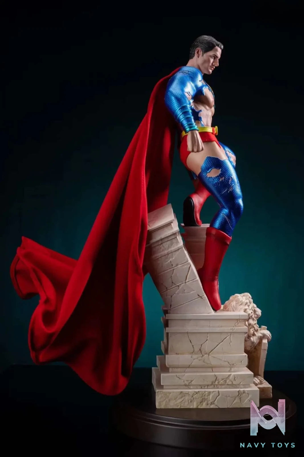 Wanwu B-boy Studio – Superman Battle Damaged Superman