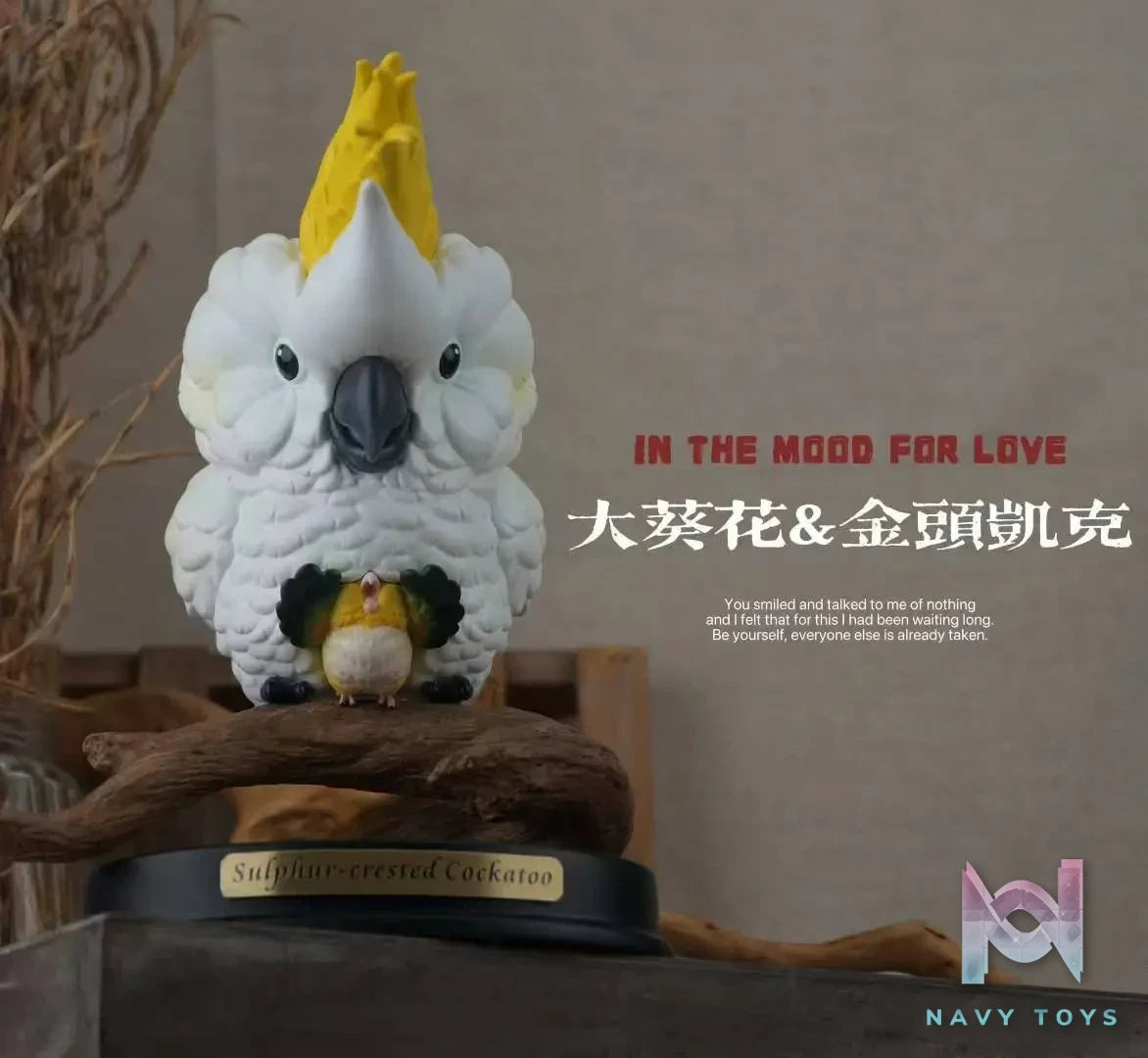 Natural Science Book Studio – Special Edition Gathering of Parrots (Licensed)