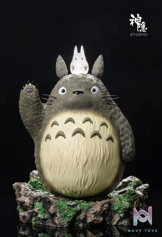 Shen Yin Studio - Totoro Waving Its Paw - My Neighbor Totoro resin statue Navy Toys anime figure
