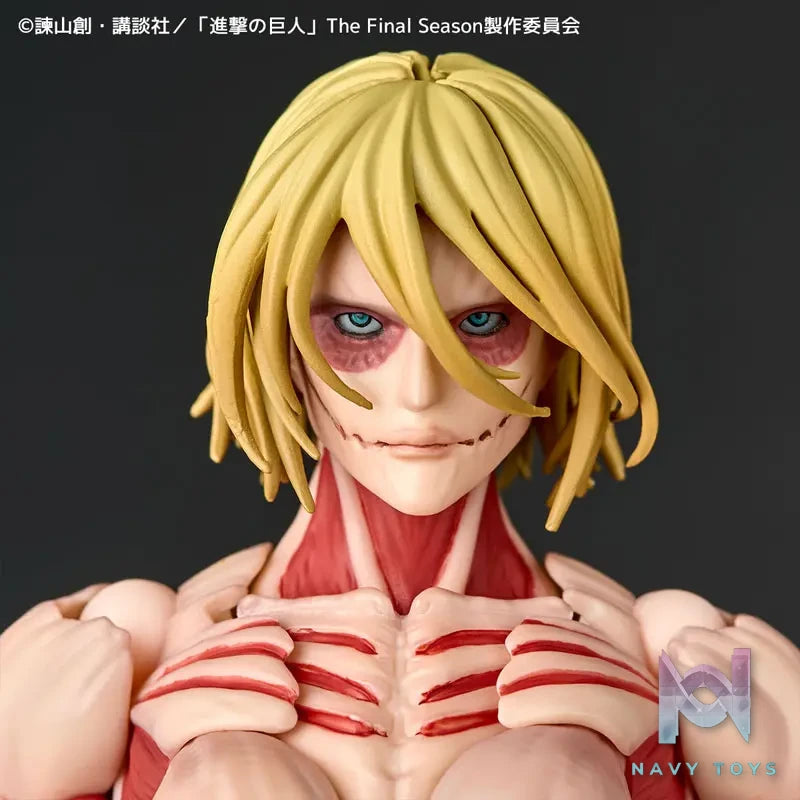 Kaiyodo – Revoltech Amazing Yamaguchi Attack on Titan Armored Titan & Female Titan (Licensed)