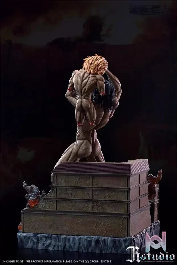JR Studio - Attack on Titan VS Jaw titan Battle of the summit resin statue Navy Toys anime figure