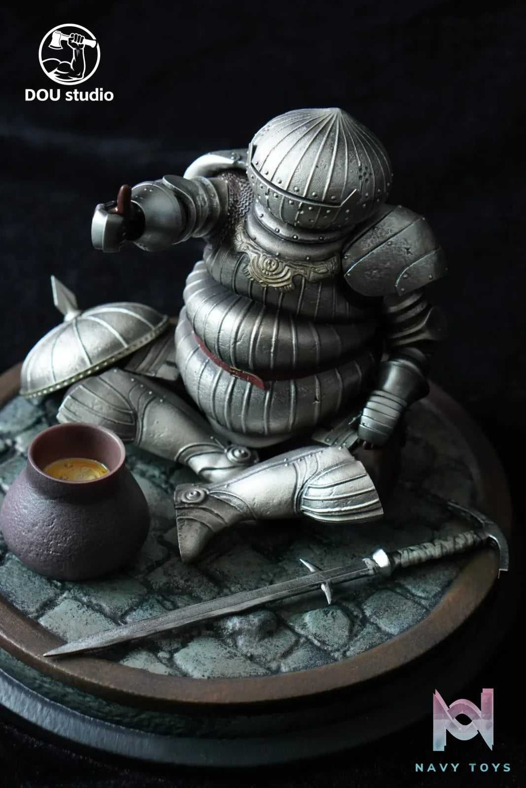 DOU Studio – Siegward of Catarina Toasting Dark Souls