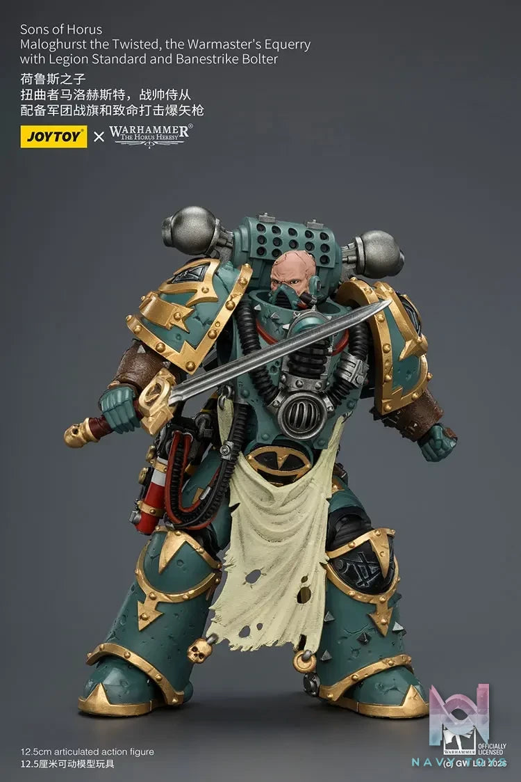 JOYTOY – Sons of Horus Maloghurst the Twisted, the Warmaster’s Equerry with Legion Standard and Banestrike Bolter JT04339 (Licensed)