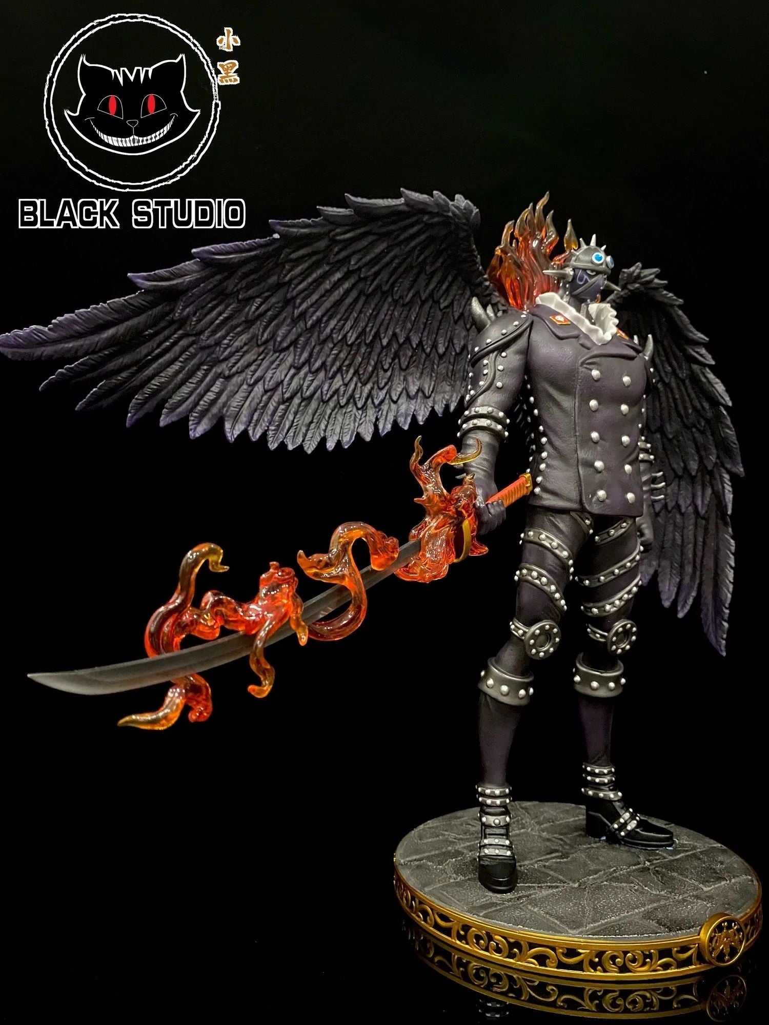King resin statue black Studio anime figure