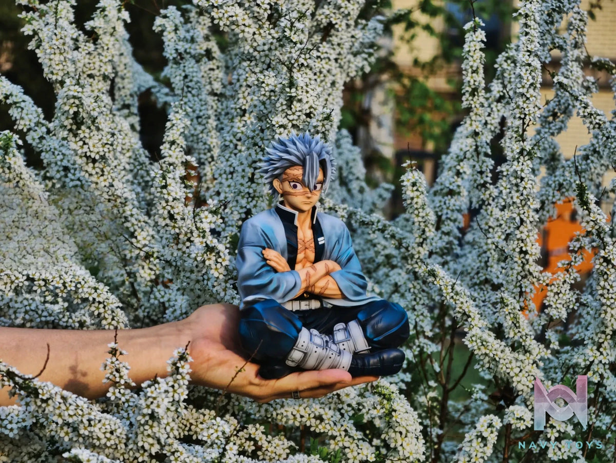 REN Studio – Sanemi Shinazugawa Sitting Pose Wind Hashira Demon Slayer