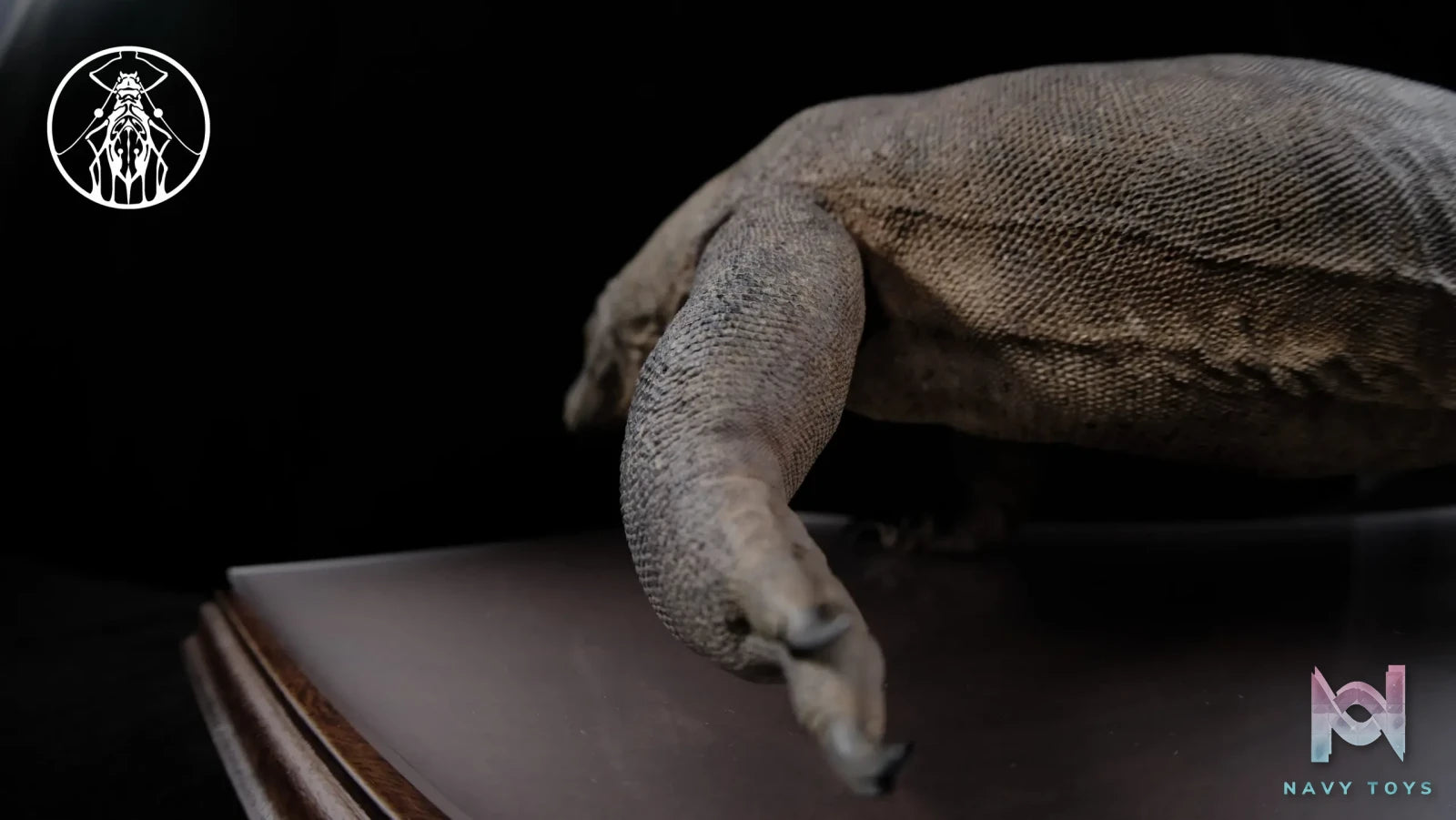 Aphid Studio – Komodo Dragon Model Series (Licensed)
