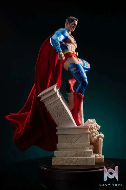 Wanwu B-boy Studio – Superman Battle Damaged Superman