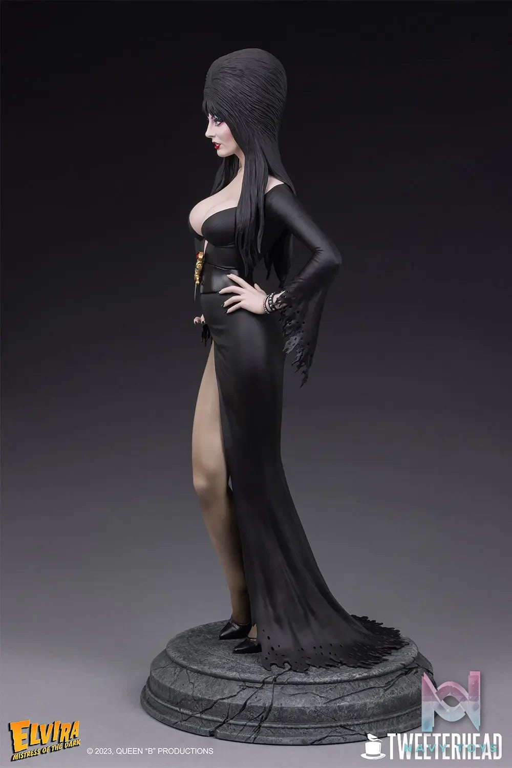 Sideshow Collectibles – Elvira: Mistress of the Dark 9127342 9127343 (Licensed)