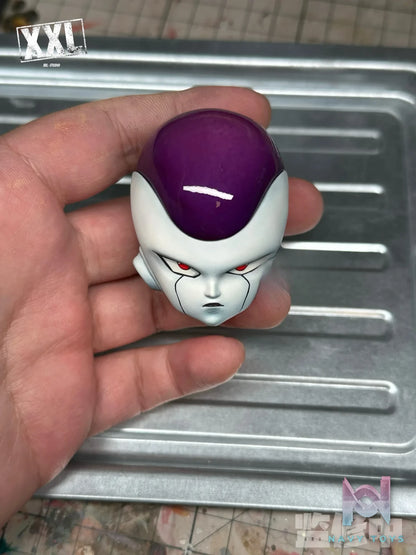 XXL Studio – Frieza Standing Pose Dragon Ball