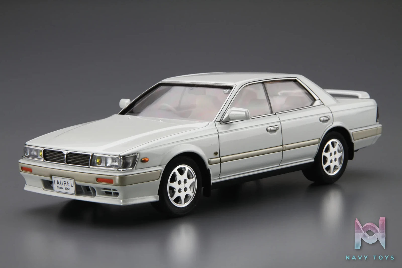 AOSHIMA – 1/24 Scale Car Model #20 (Licensed)