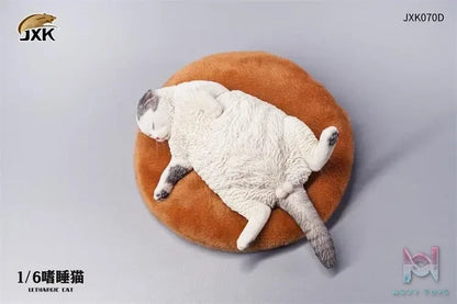 JXK – 1/6th Lethargic cat JXK070 (Licensed)