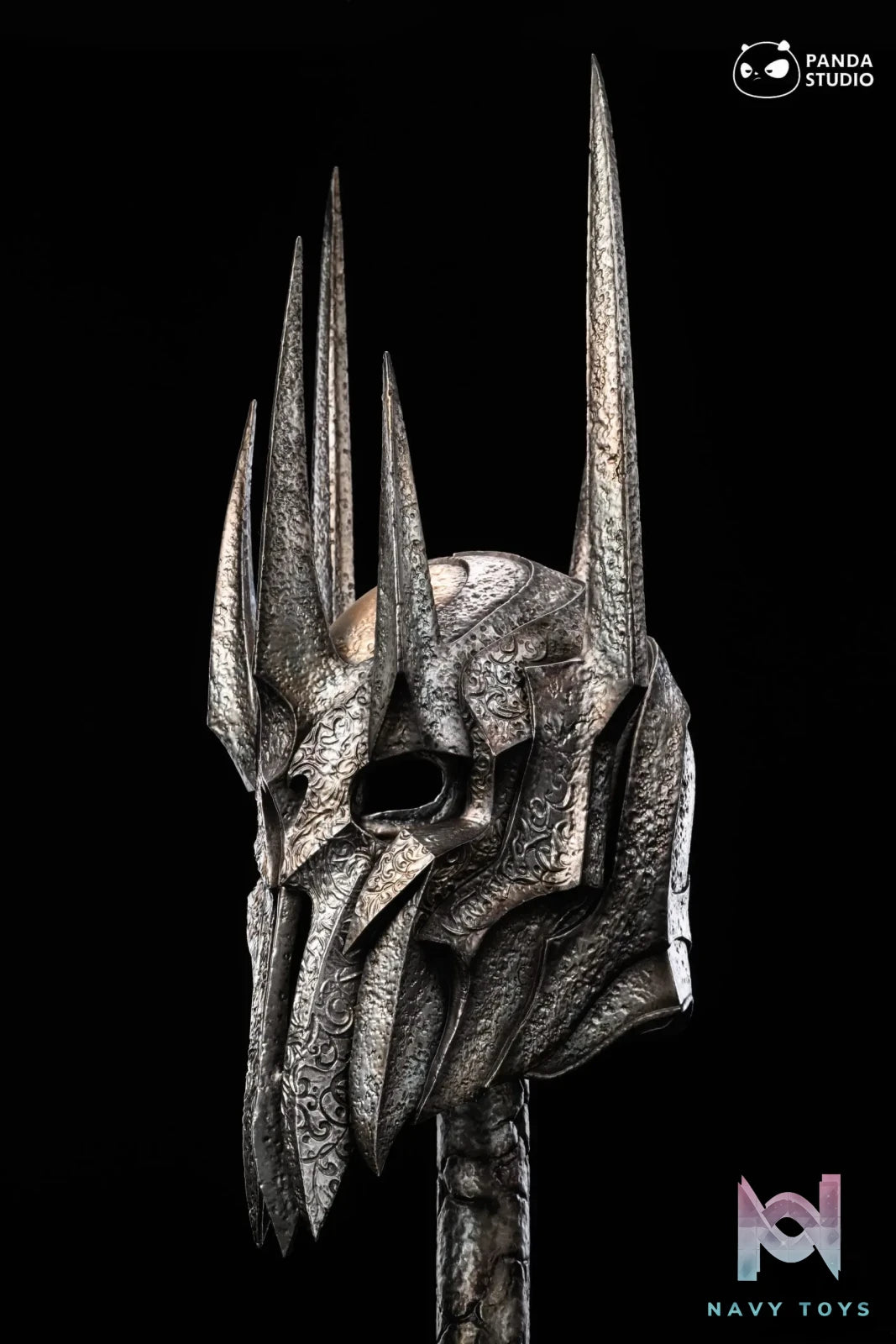 Panda Studio – Lord of the Rings Helm of Sauron