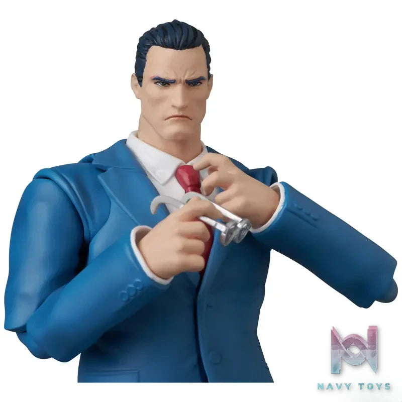 MEDICOM TOY – MAFEX No.300 MAFEX CLARK KENT (BATMAN: HUSH Ver.) (Licensed)