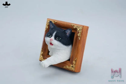 JXK – Escaped domestic cat JS-2608 (Licensed)