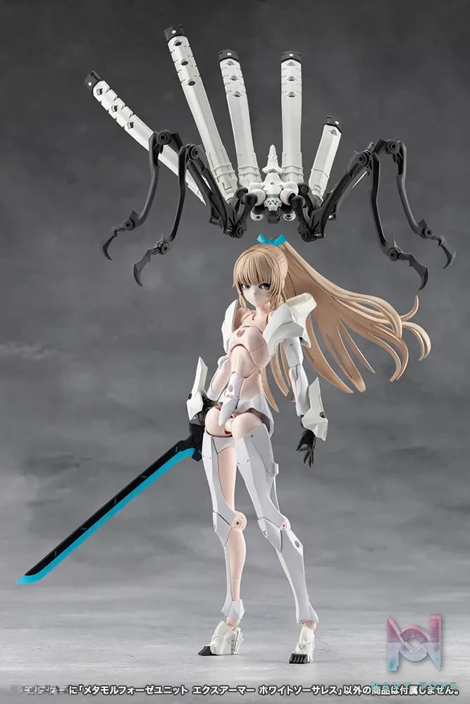 Kotobukiya – MEGALOMARIA UNLIMITED UNIVERSE METAMORPHOSE UNIT EXARMOR WHITE SORCERESS Plastic Model (Licensed)