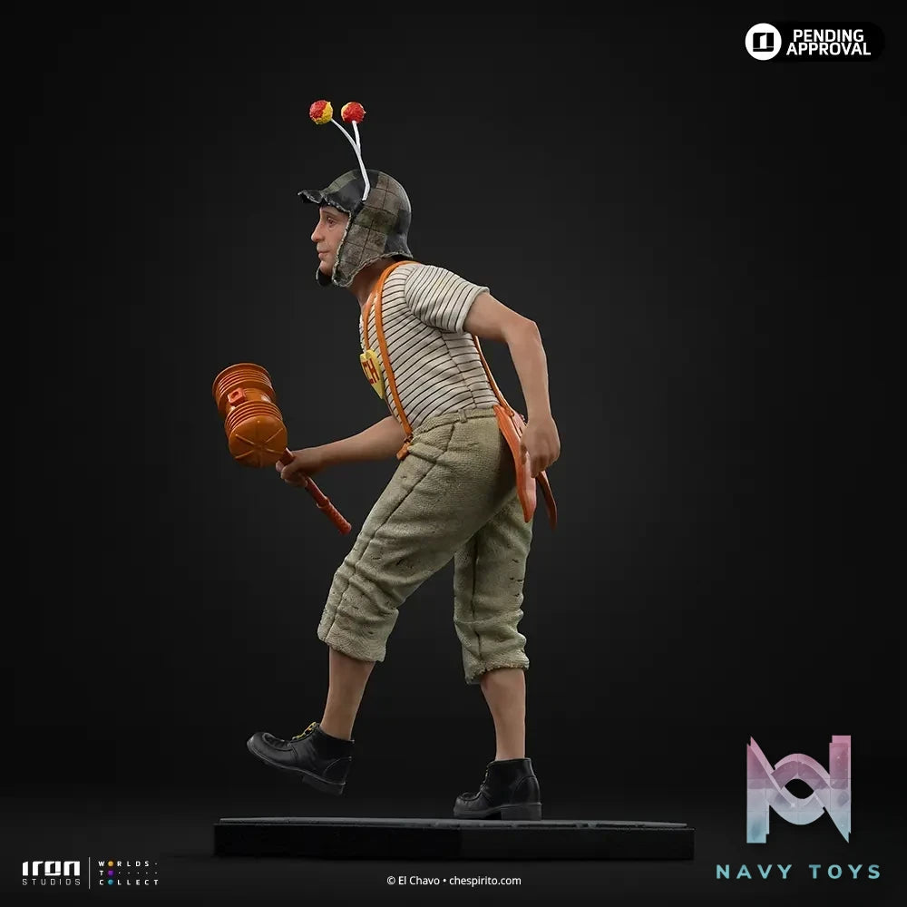 Iron Studio – Chaves (Chapolin Version) – Chaves – Art Scale 1/10 Statue TELCHV132925-10 (Licensed)