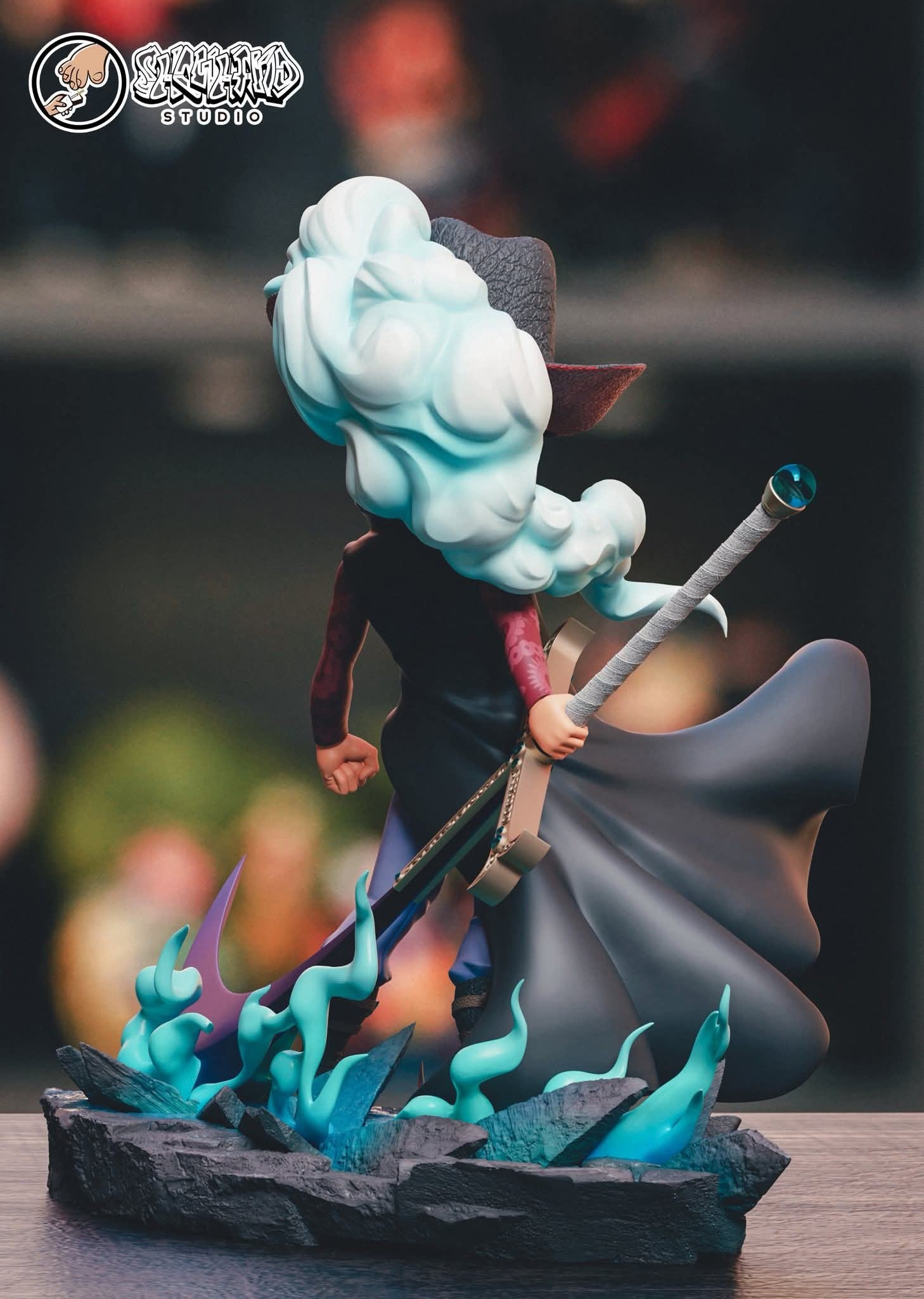 Dracule Mihawk resin statue showhand studio anime figure