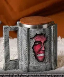 Psd Studio - Colossal Titan Wall Breach Ver. Water Bottle Attack on Titan resin statue Navy Toys anime figure